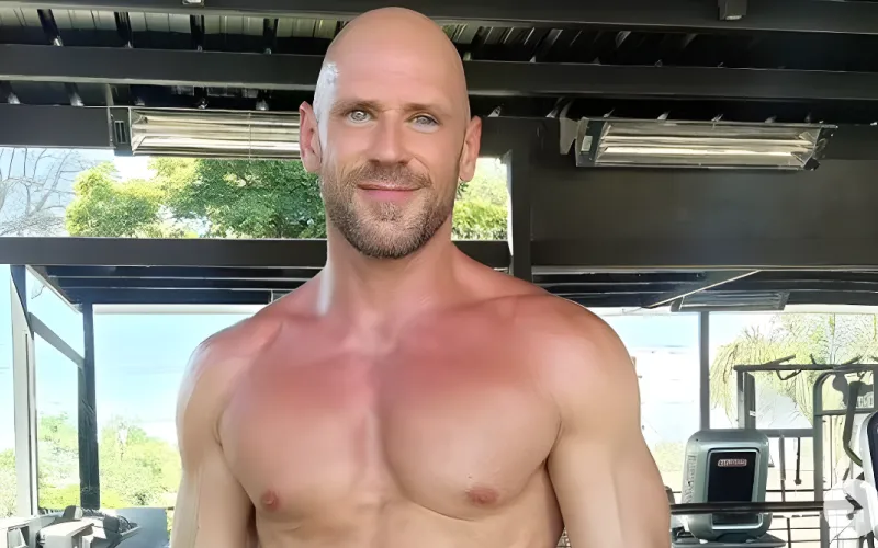 En 1win Argentina Johnny Sins comparte códigos de bonificación y sorteos exclusivos.